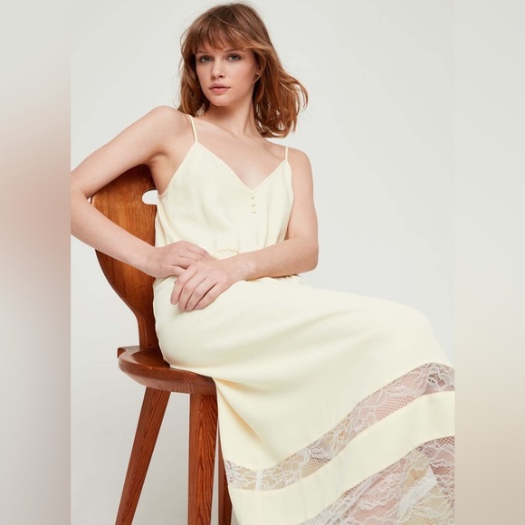 Aritzia Little Moon Aurora Dress - Picture 2 of 11